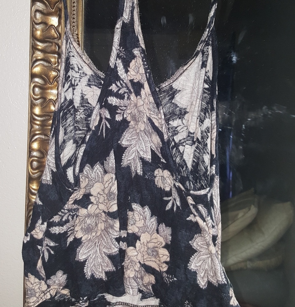 Forever 21 Top - Picture 5 of 5